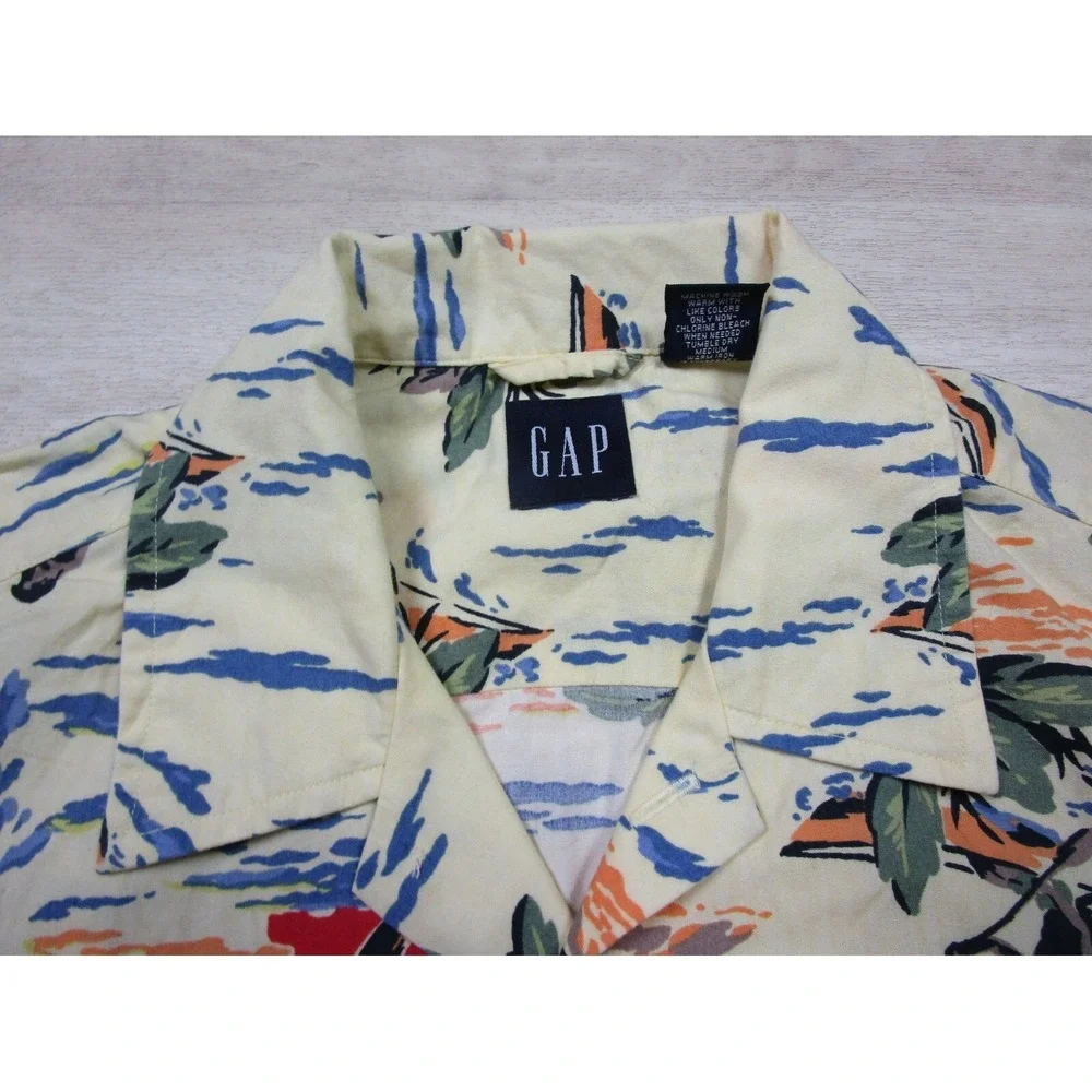 GAP Shirt Mens (XS) Hawaiian Aloha‎ Surfer Print Short Sleeve Summer Button Up